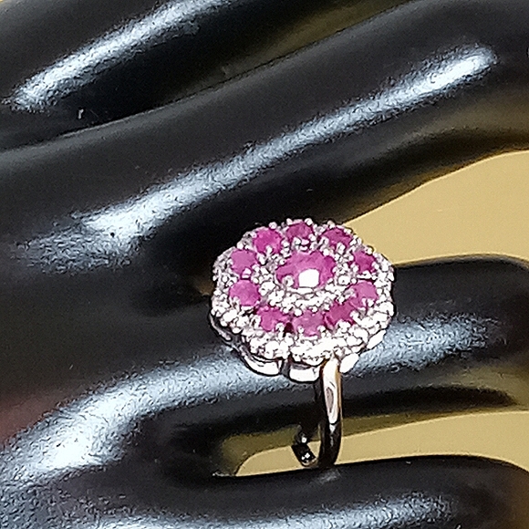 925 Sterling Silver Ring Sz 7 with Natural Ruby 6x4mm & CZ - Picture 7 of 11